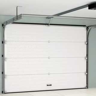 Секционные ворота